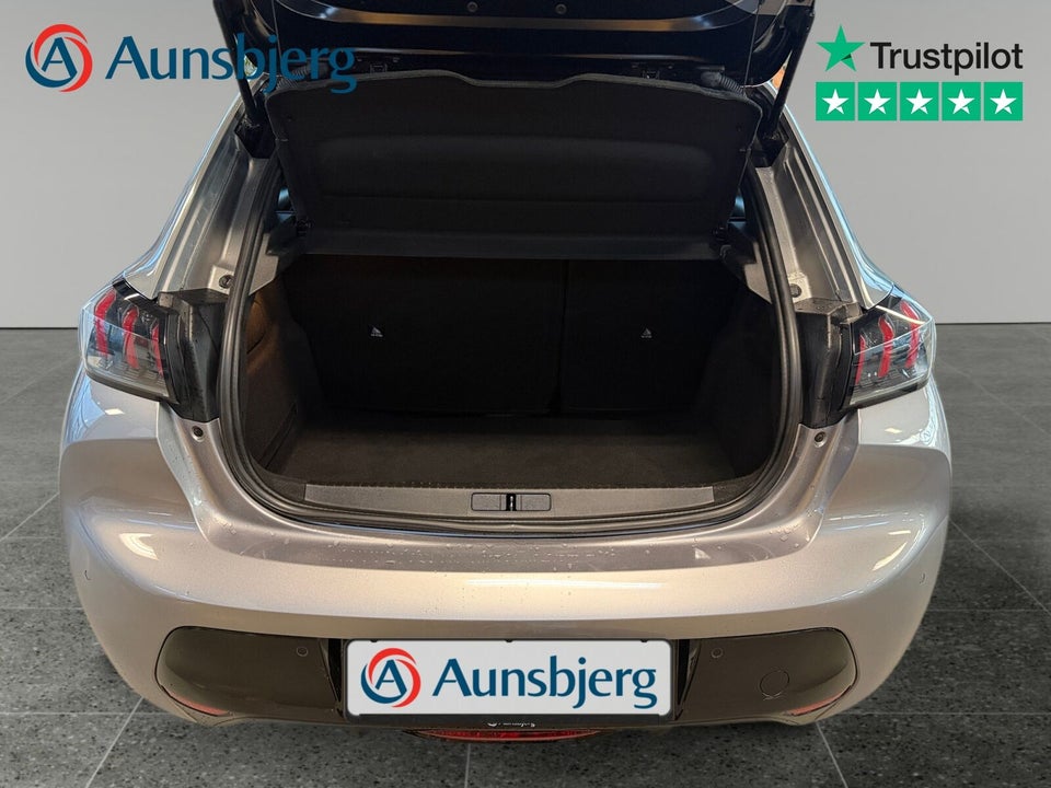 Peugeot e-208 50 GT 5d