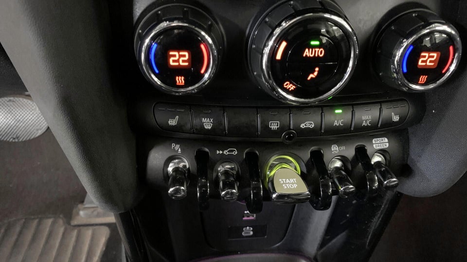 MINI Cooper SE Edition Premium Plus 3d