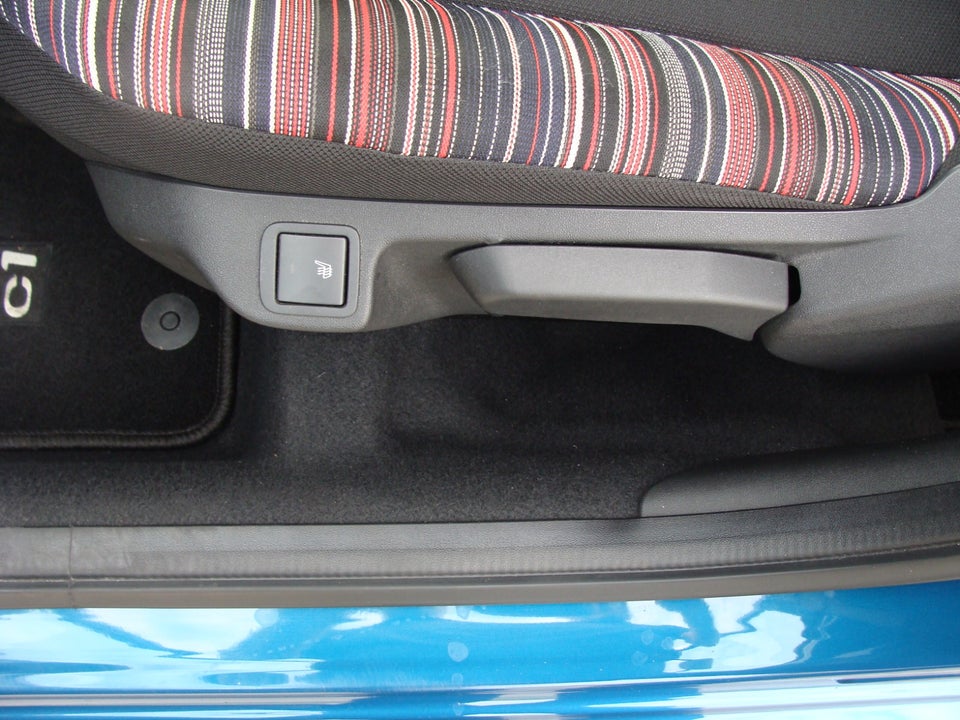Citroën C1 1,0 VTi Shine 5d