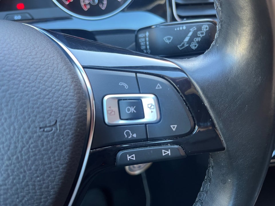 VW Golf Sportsvan 1,4 TSi 125 Highline BMT 5d