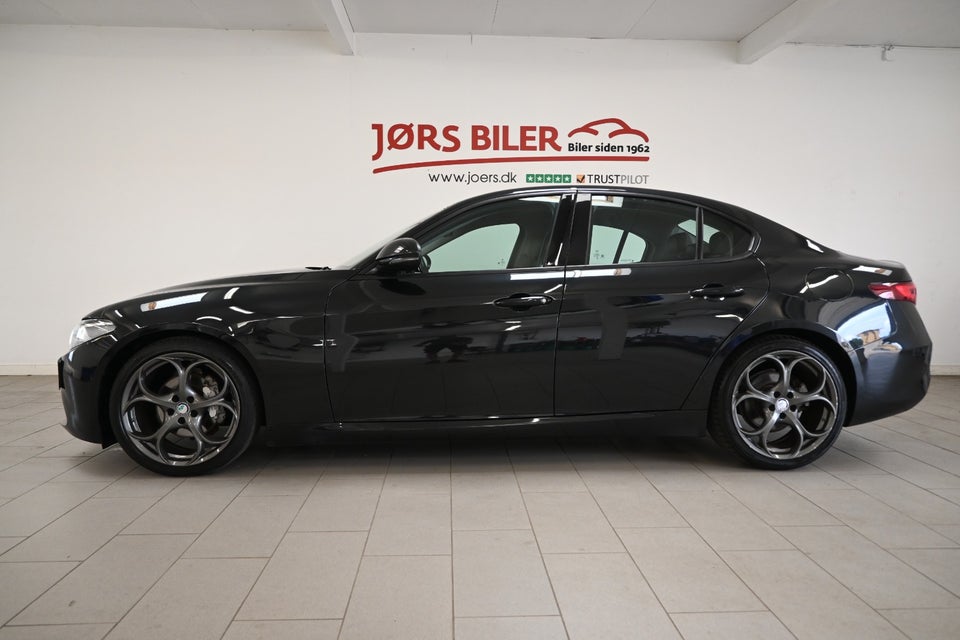 Alfa Romeo Giulia 2,0 T 200 Super aut. 4d