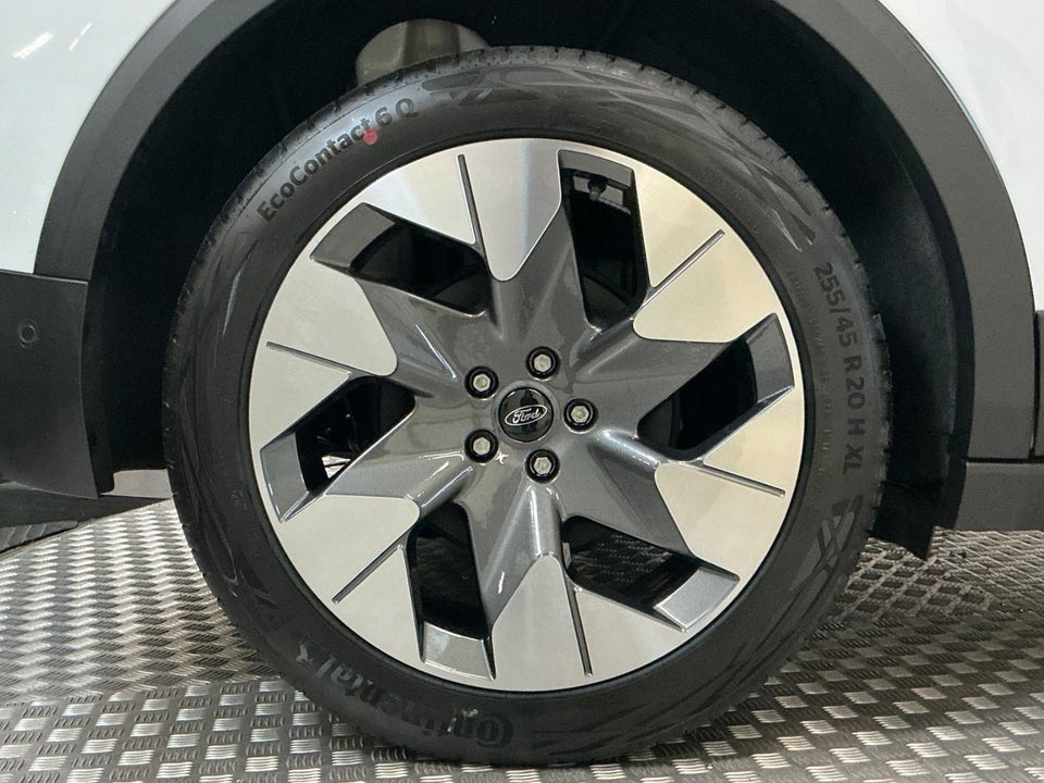 Ford Explorer 77 Premium Extended Range 5d