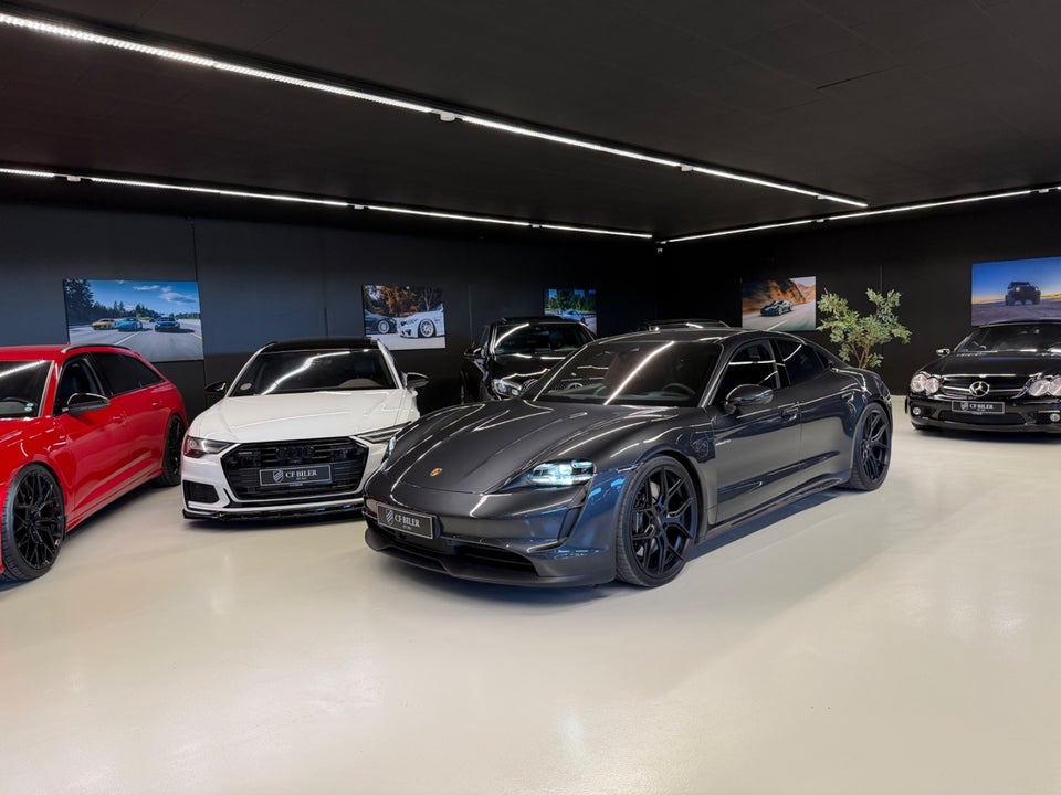 Porsche Taycan 4S Performance+ 4d