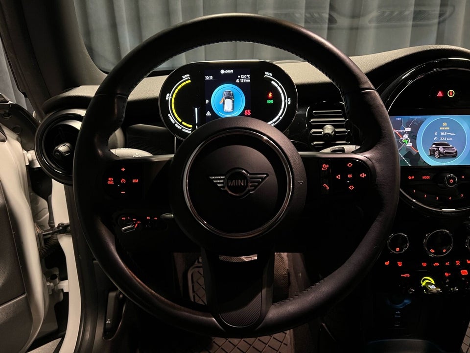 MINI Cooper SE Classic Trim 3d