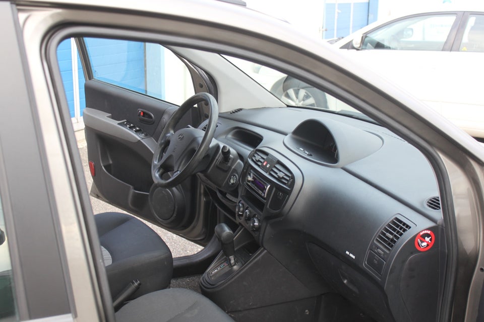 Hyundai Matrix 1,6 GL aut. 5d