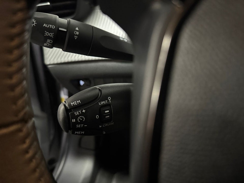 Peugeot e-2008 54 Style 5d