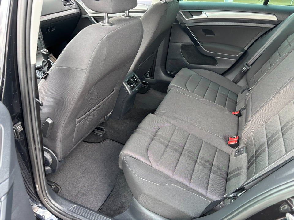 VW Golf VII 1,4 TSi 125 Comfortline BMT 5d