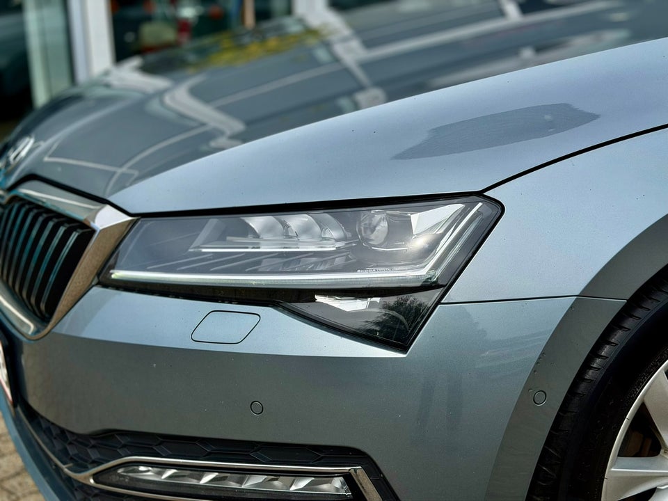 Skoda Superb 2,0 TDi 150 Business Executive Combi DSG 5d