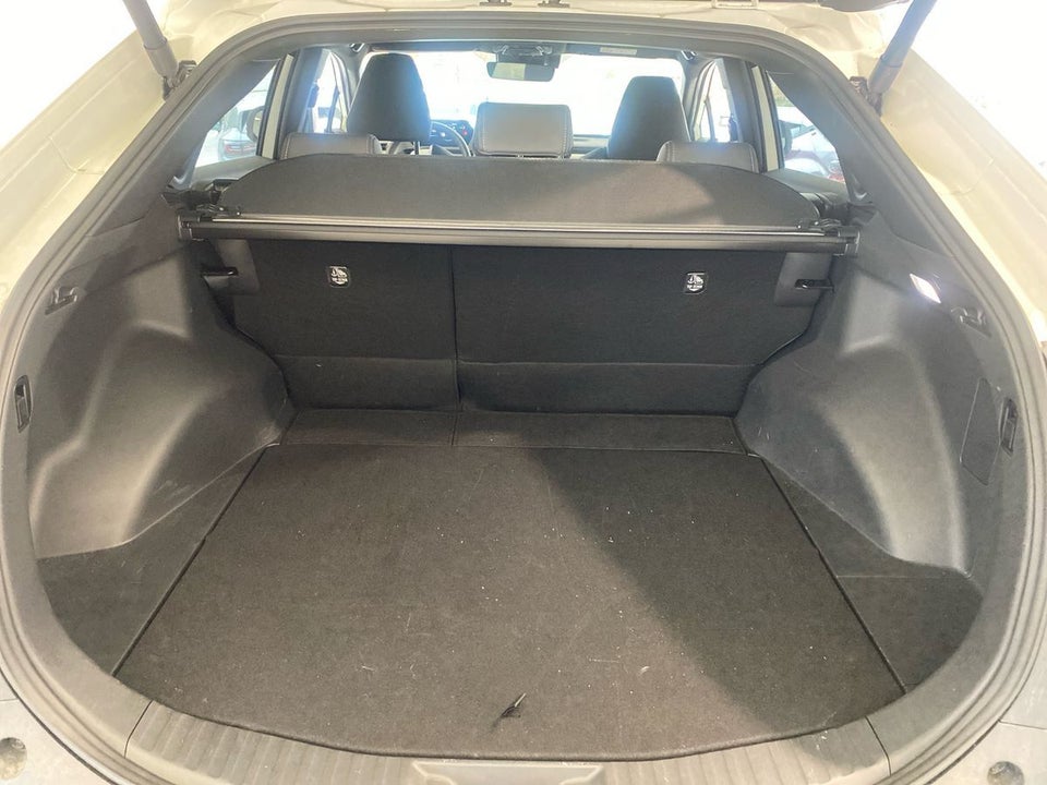 Toyota bZ4X Executive 5d