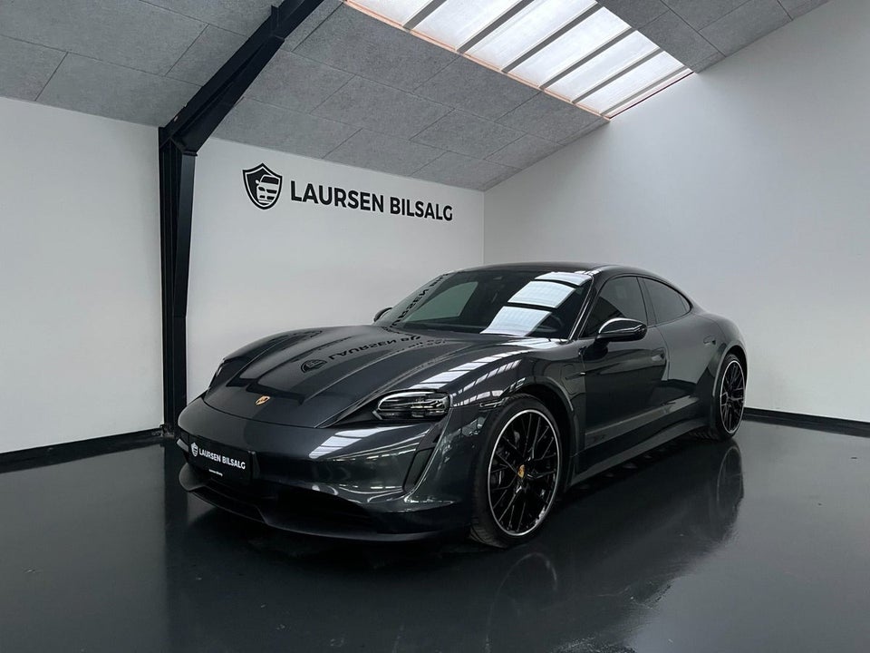Porsche Taycan 4d