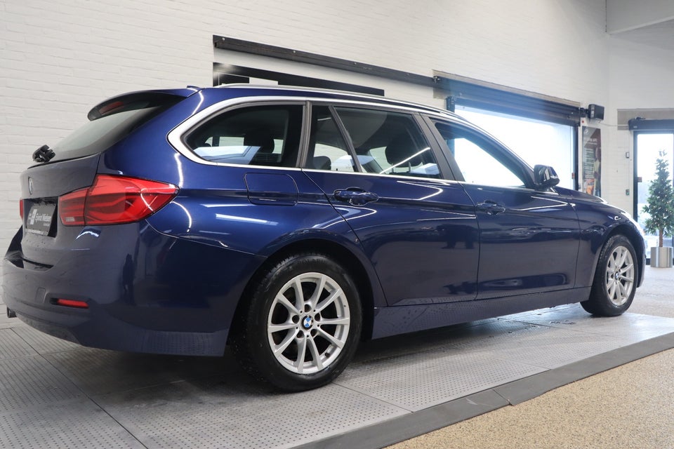 BMW 320d 2,0 Touring aut. 5d