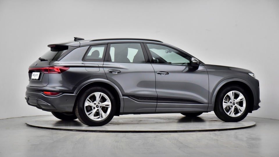 Audi Q6 e-tron S-line quattro 5d