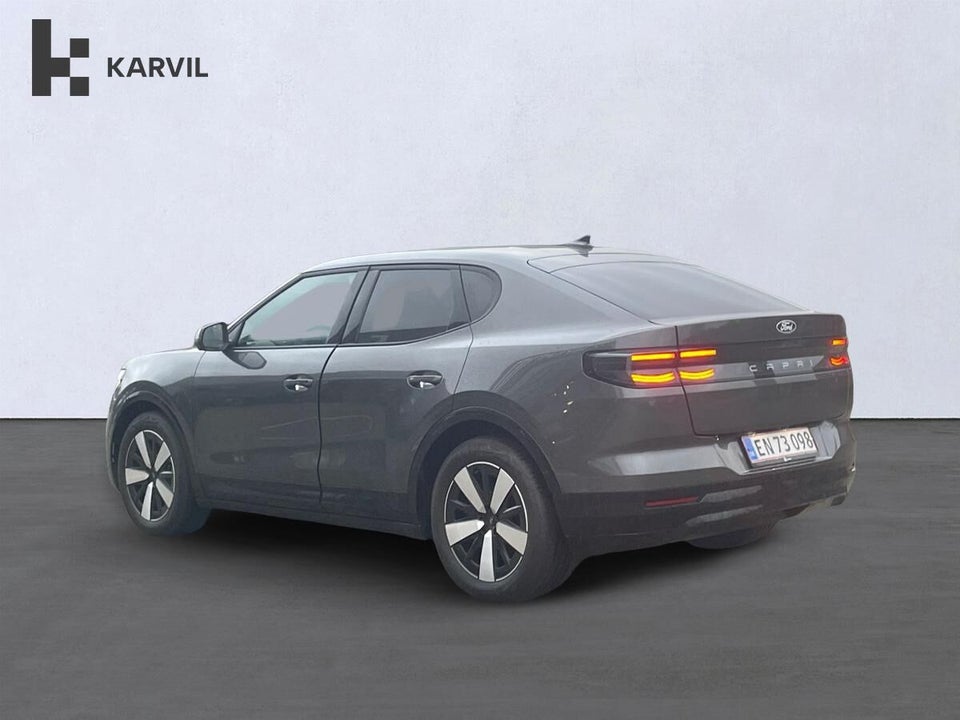 Ford Capri 82 Select Extended Range 5d