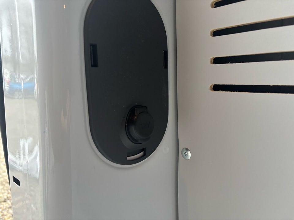 Peugeot e-Expert 75 L3 Plus Van