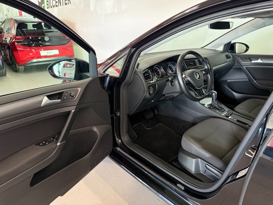 VW Golf VII 1,5 TSi 150 Comfortline Connect Variant DSG 5d