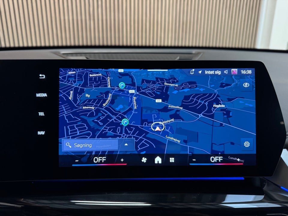 BMW iX1 eDrive20 X-Line 5d
