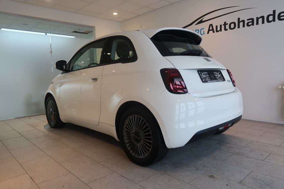 Fiat 500e 42 Icon 3d