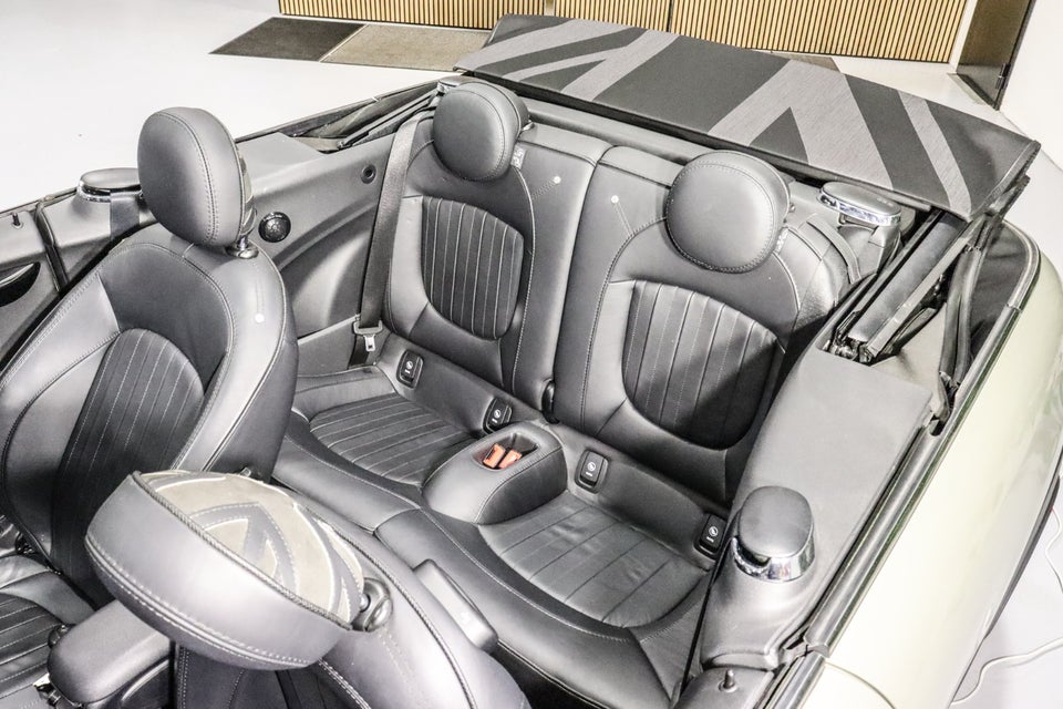 MINI Cooper S 2,0 JC Works Cabriolet aut. 2d