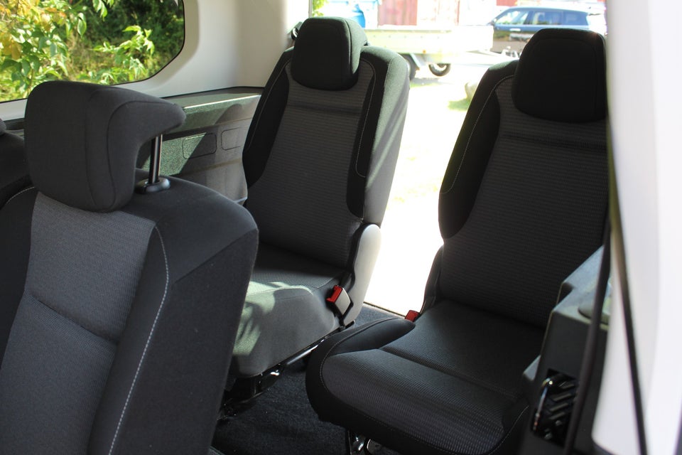 Toyota ProAce City Verso 50 Long Family 5d