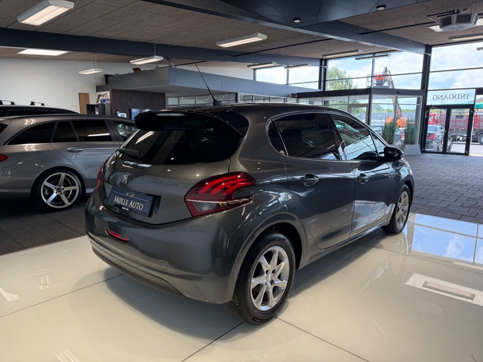 Peugeot 208 1,6 BlueHDi 100 Allure Sky 5d