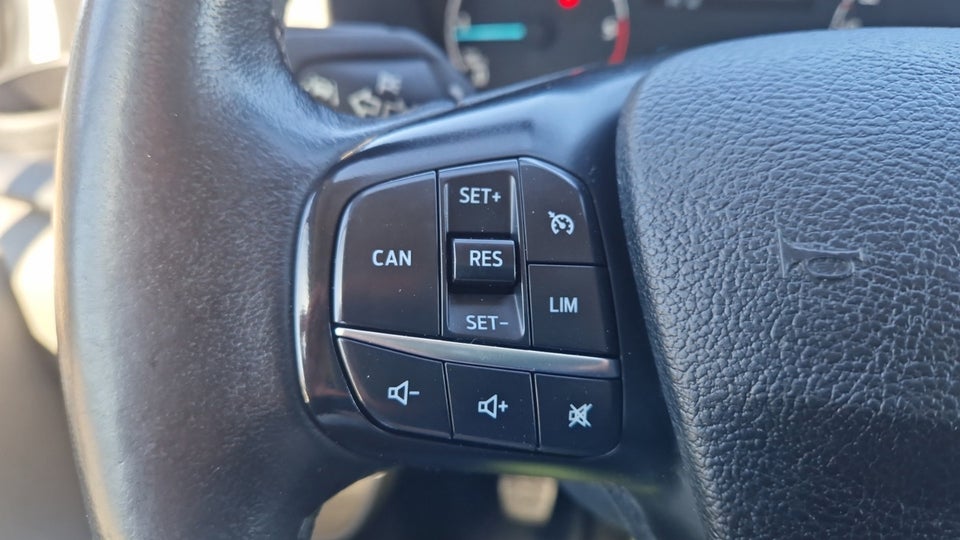 Ford Transit Custom 300 L2 2,0 TDCi 130 Trend