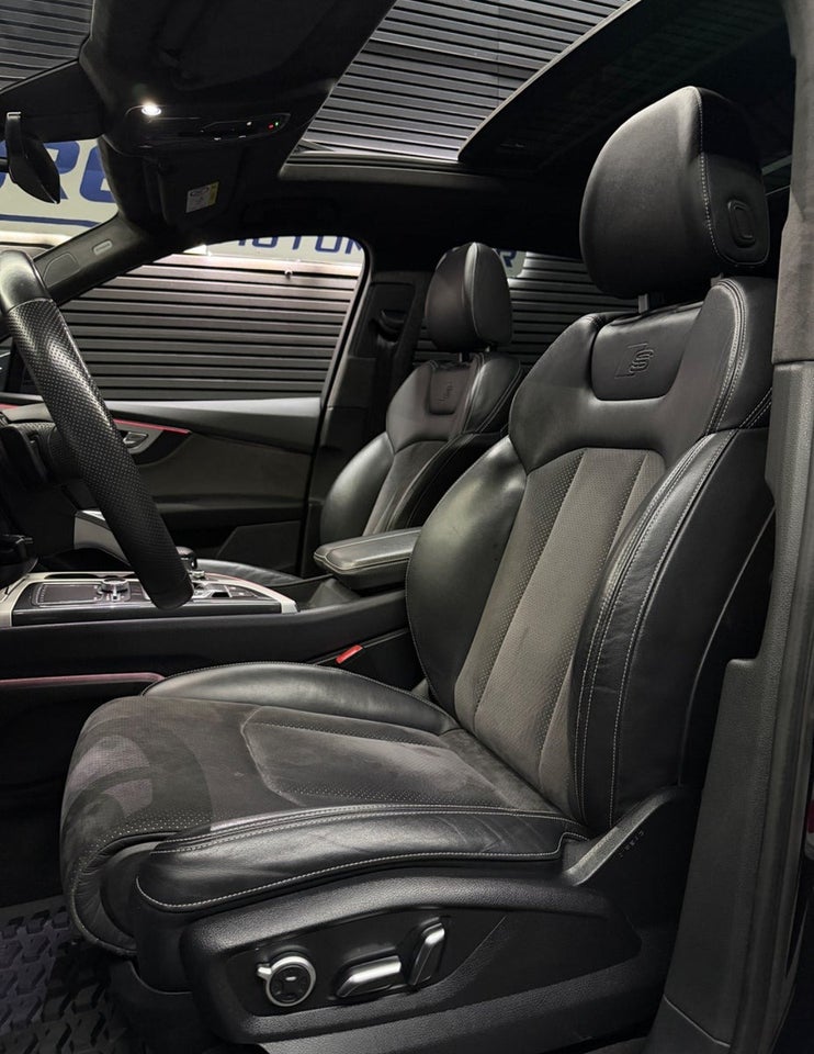 Audi Q7 50 TDi S-line quattro Tiptr. 7prs 5d