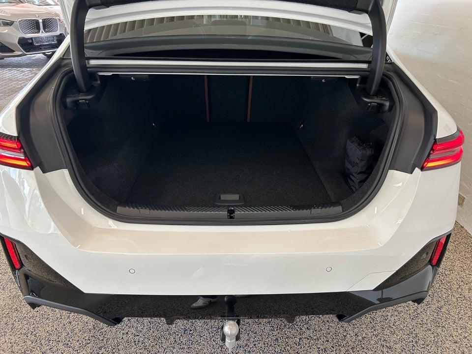 BMW i5 eDrive40 M-Sport Pro 4d