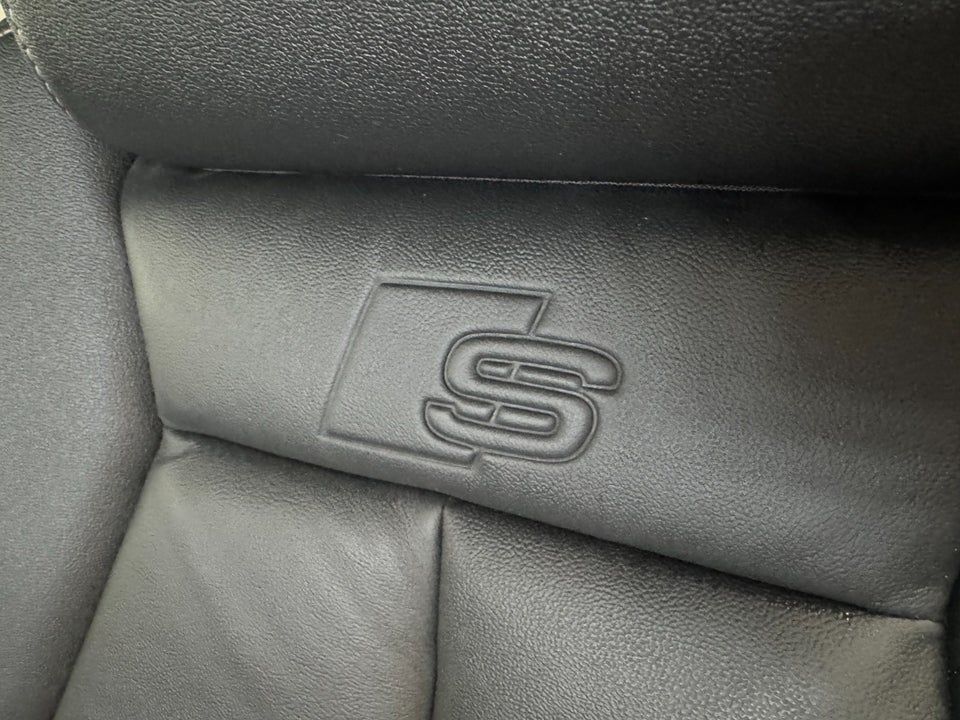 Audi Q4 e-tron 45 Attitude S-line quattro 5d