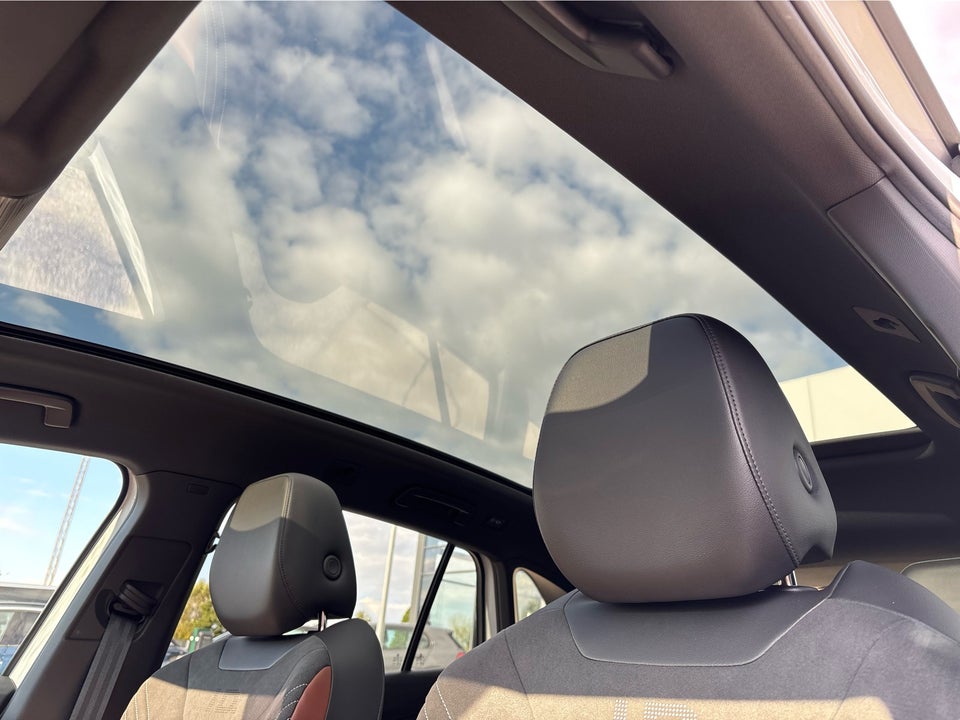 VW ID.4 77 Pro Performance Tech 5d