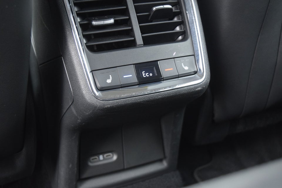 Skoda Enyaq 60 iV Loft 5d