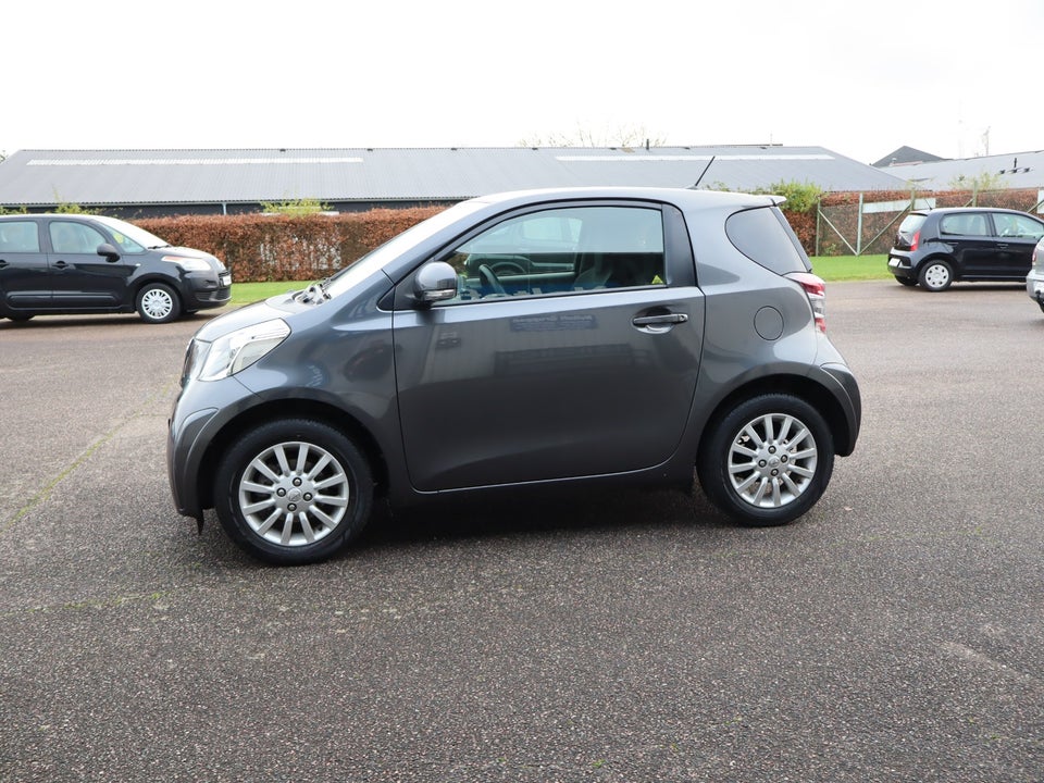 Toyota iQ 1,0 VVT-i Q2 3d