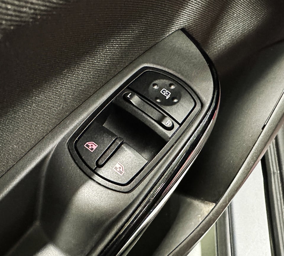 Opel Corsa 1,4 Enjoy 5d