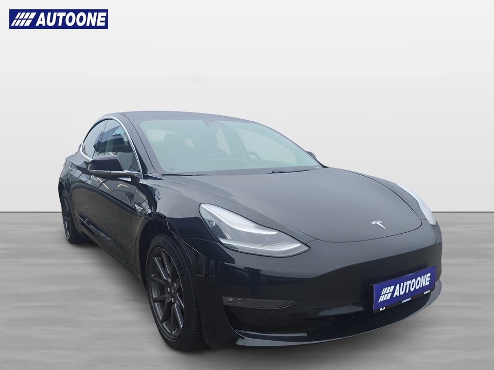 Tesla Model 3 Long Range AWD 4d
