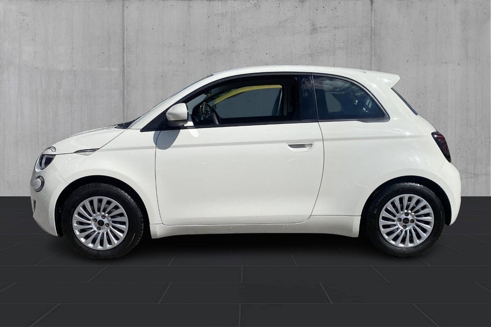 Fiat 500e 42 Icon 3d