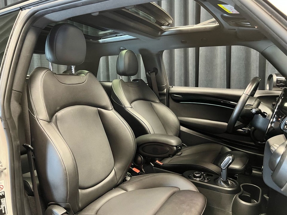 MINI Cooper SE Camden Edition 3d