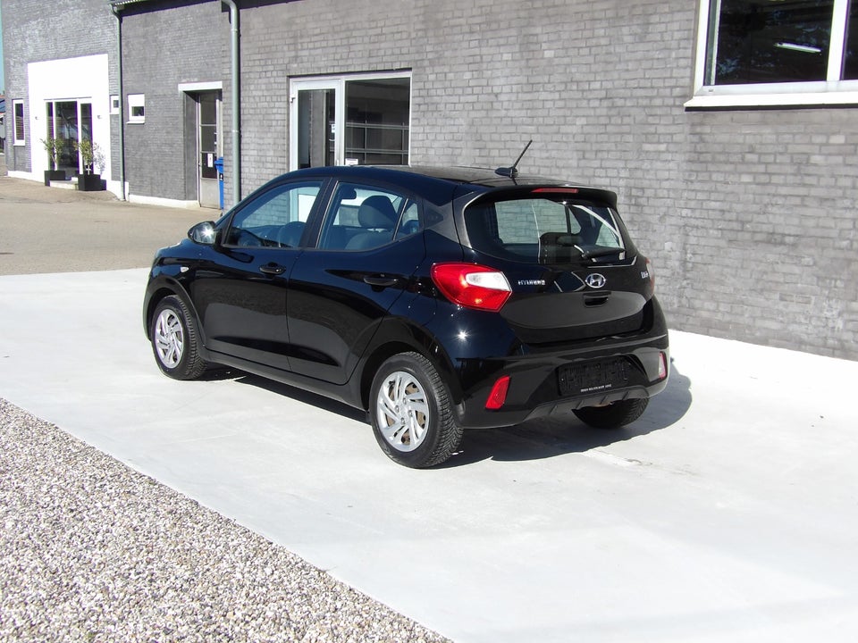 Hyundai i10 1,0 MPi Essential 5d