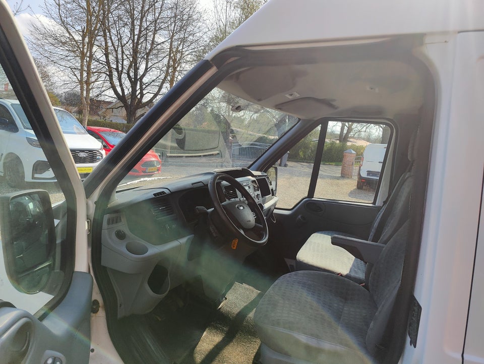 Ford Transit 300M Van 2,2 TDCi 125 Trend FWD 4d