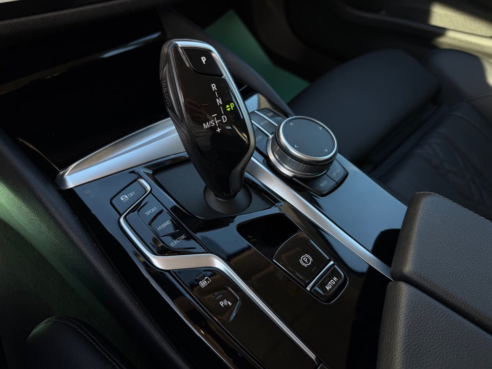BMW 530e 2,0 Touring Sport Line aut. 5d
