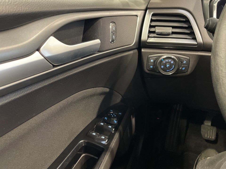 Ford Mondeo 1,5 SCTi 160 Titanium 5d