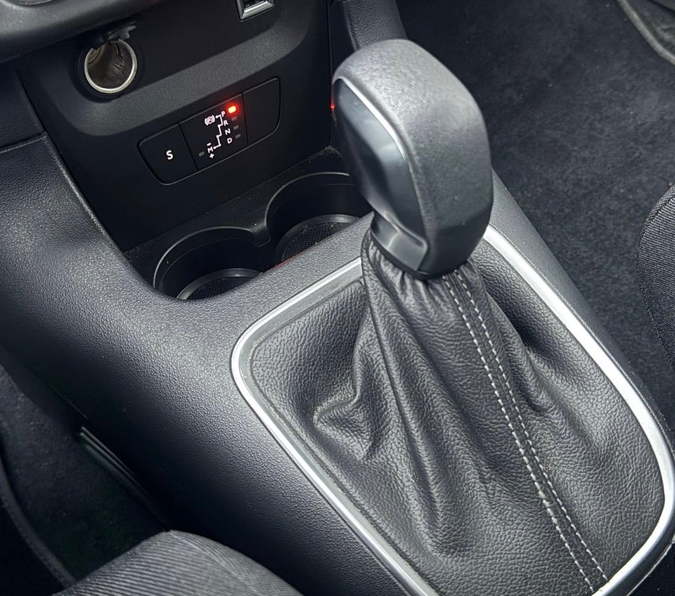 Citroën C3 1,2 PureTech 110 Shine EAT6 5d