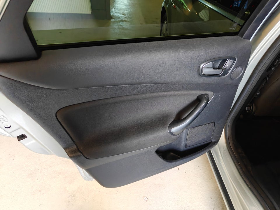 Ford Mondeo 2,0 Titanium stc. 5d