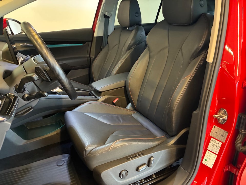 Skoda Enyaq 80 iV Design Selection Suite 5d
