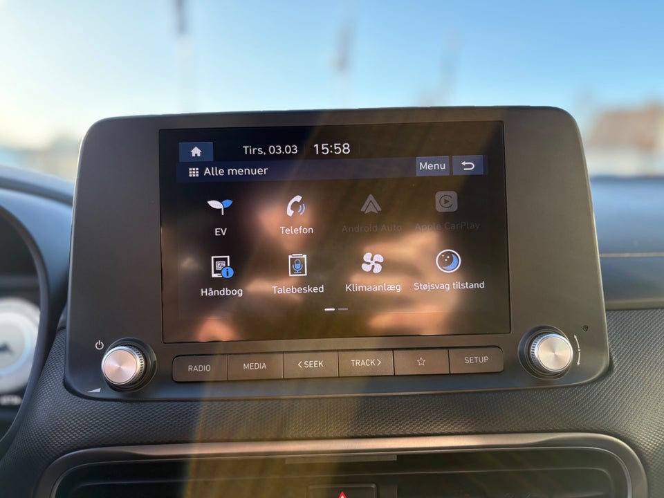 Hyundai Kona 64 EV Essential 5d