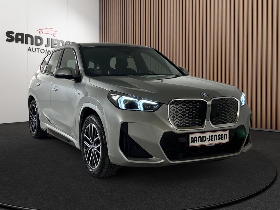 BMW iX1 xDrive30 M-Sport Premium 5d