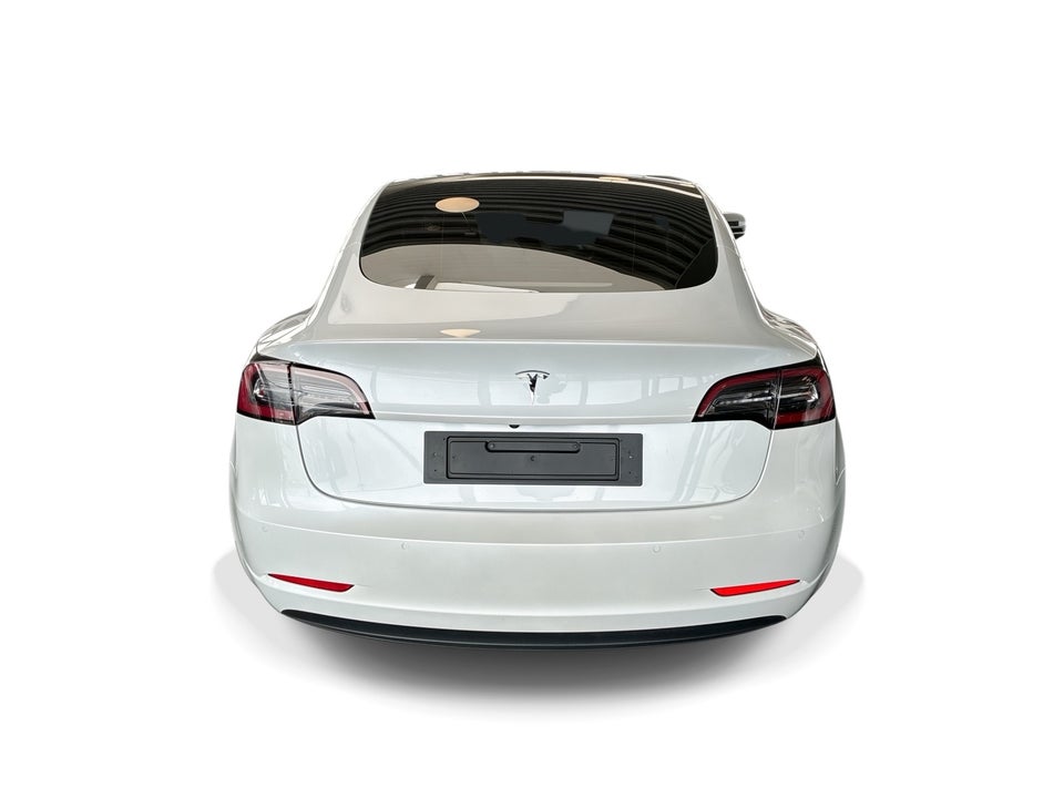 Tesla Model 3 Standard Range+ RWD 4d