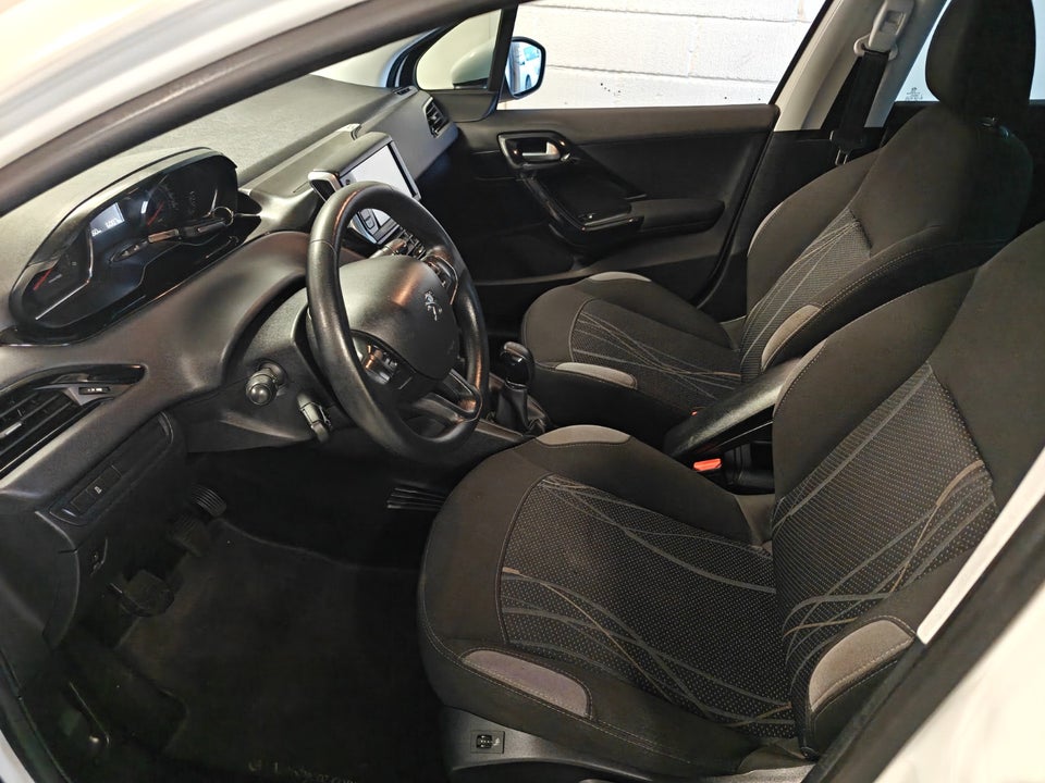 Peugeot 208 1,4 HDi 68 Active 5d