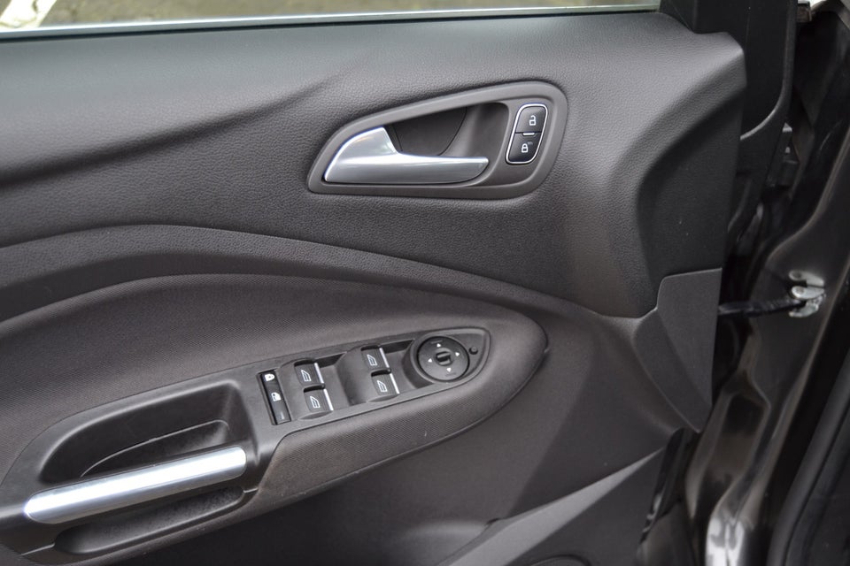 Ford C-MAX 1,0 SCTi 125 Titanium 5d