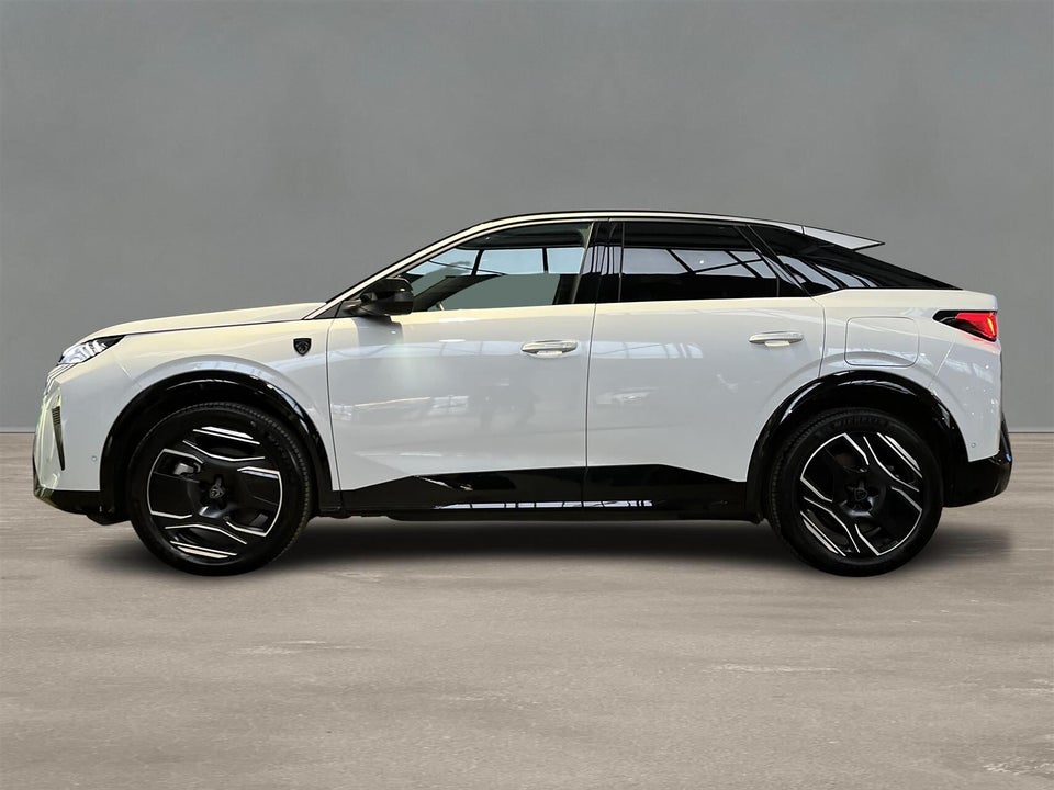 Peugeot e-3008 77 GT Pack 5d