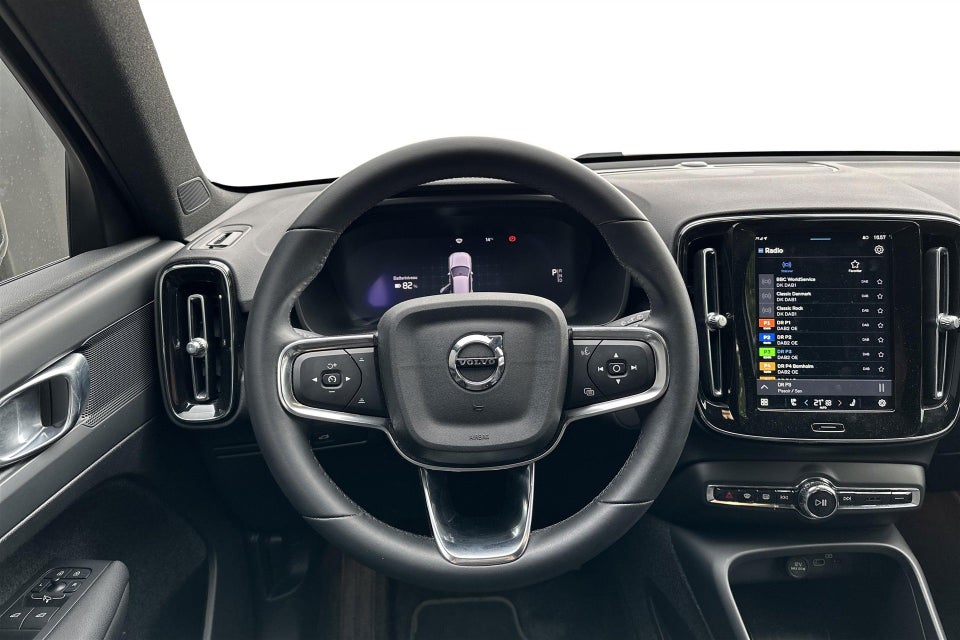 Volvo XC40 ReCharge Extended Range Plus 5d