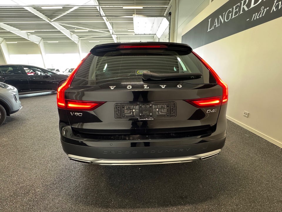 Volvo V90 2,0 D4 190 Momentum aut. AWD 5d